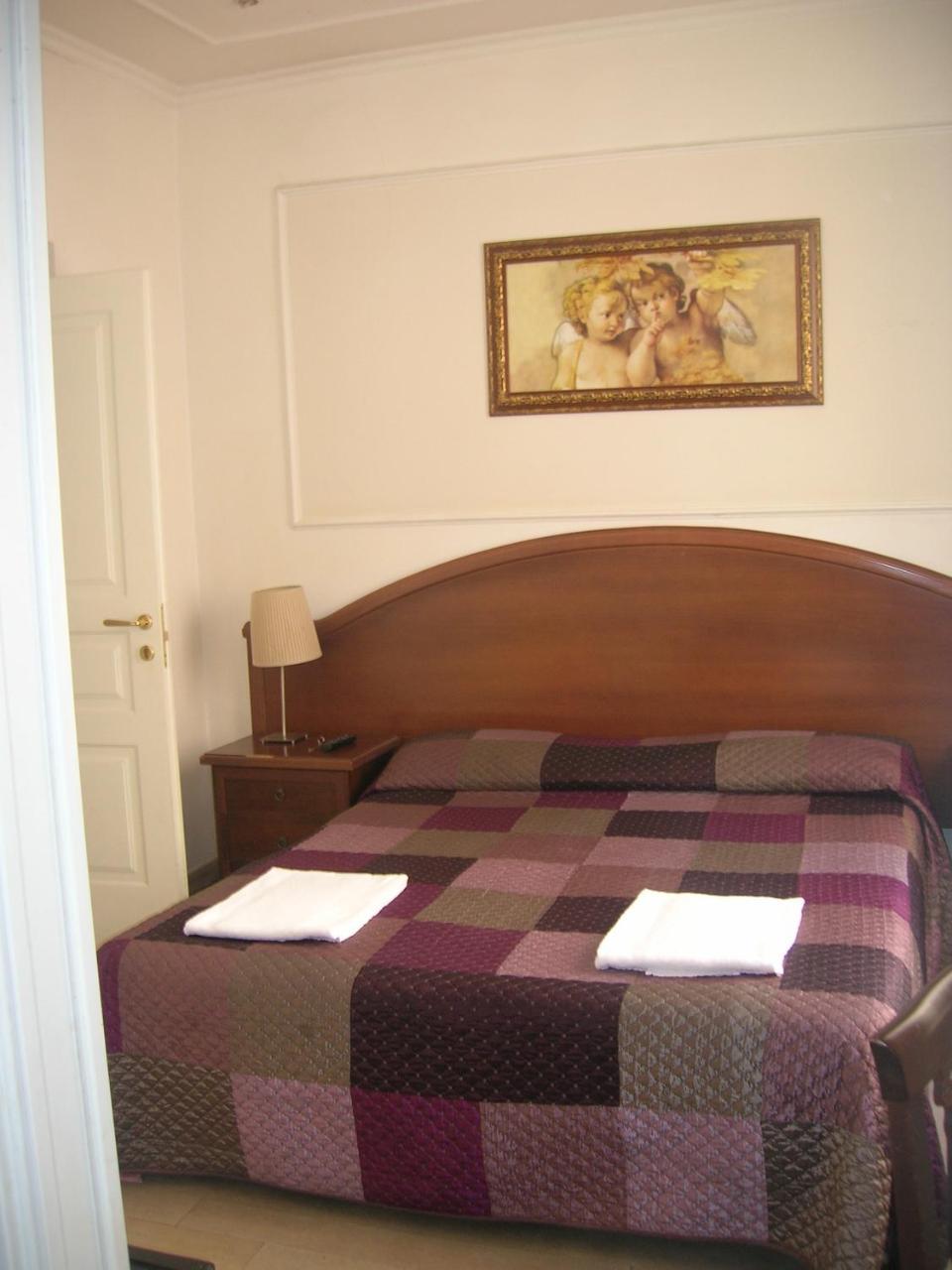 Light Inn Affittacamere Ρώμη Εξωτερικό φωτογραφία